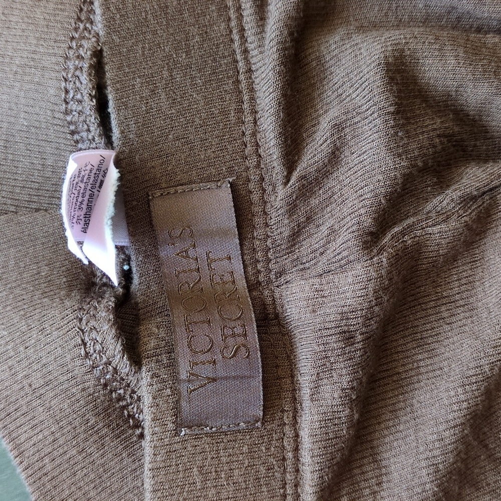 Victoria's Secret Sleepwear Set - Picture 5 of 6